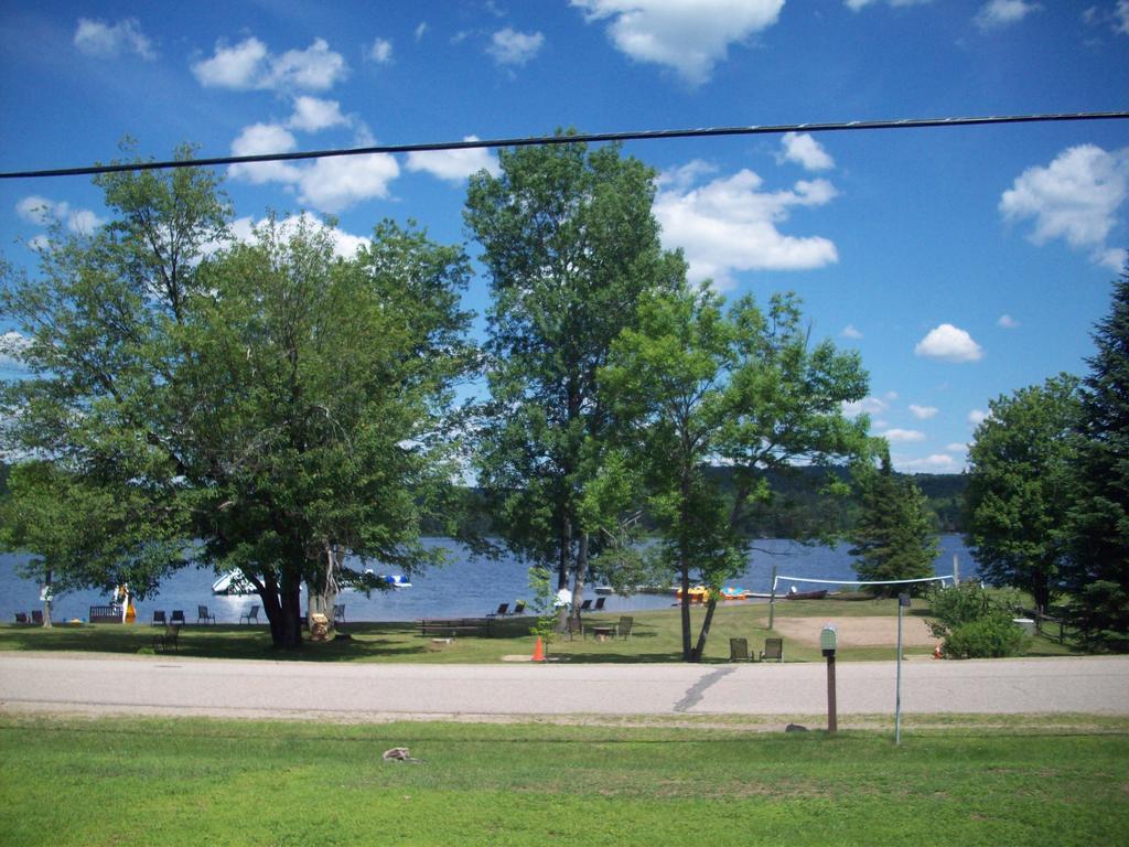 Lakewoods Cottage Oxtongue Lake Exteriér fotografie